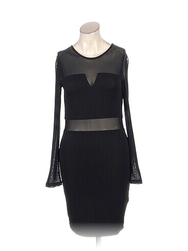 PreLoved Kısa Elbise %70 İndirimli.