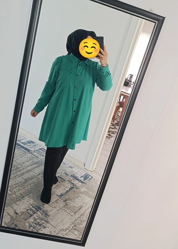 52 Beden Yeşil Düğmeli Uzun Kollu Salaş Tunik