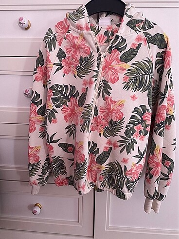 Zara sweatshirt