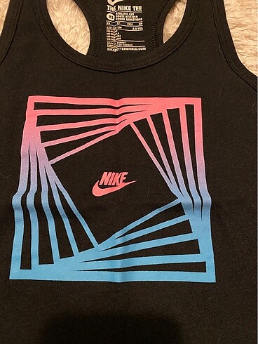 7 Yaş Beden Nike tişört