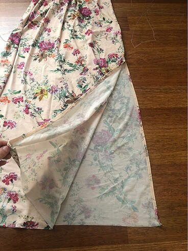 Zara Çiçek desenli uzun elbise