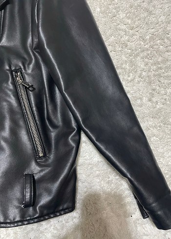Zara Siyah Deri Fermuarlı Kadın Ceket - Görsel 3