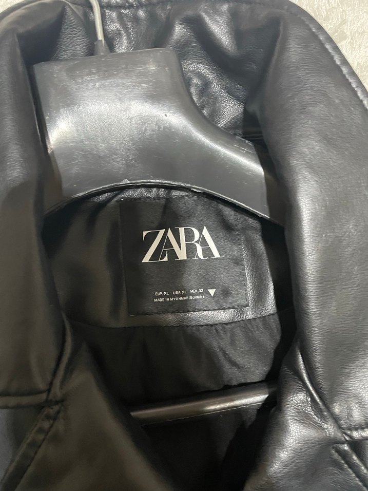 Zara Siyah Deri Fermuarlı Kadın Ceket - Görsel 2