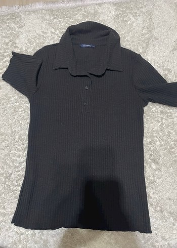 Siyah Düğmeli Kısa Kollu Yün tişört - Görsel 2