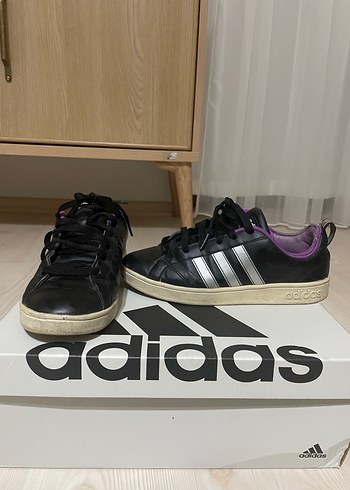 Mor Detaylı Adidas Kadın Spor Ayakkabı - Görsel 3