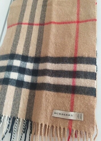 Burberry Atkı 