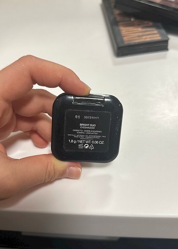 Kiko Parlak Beyaz Göz Farı - Görsel 2