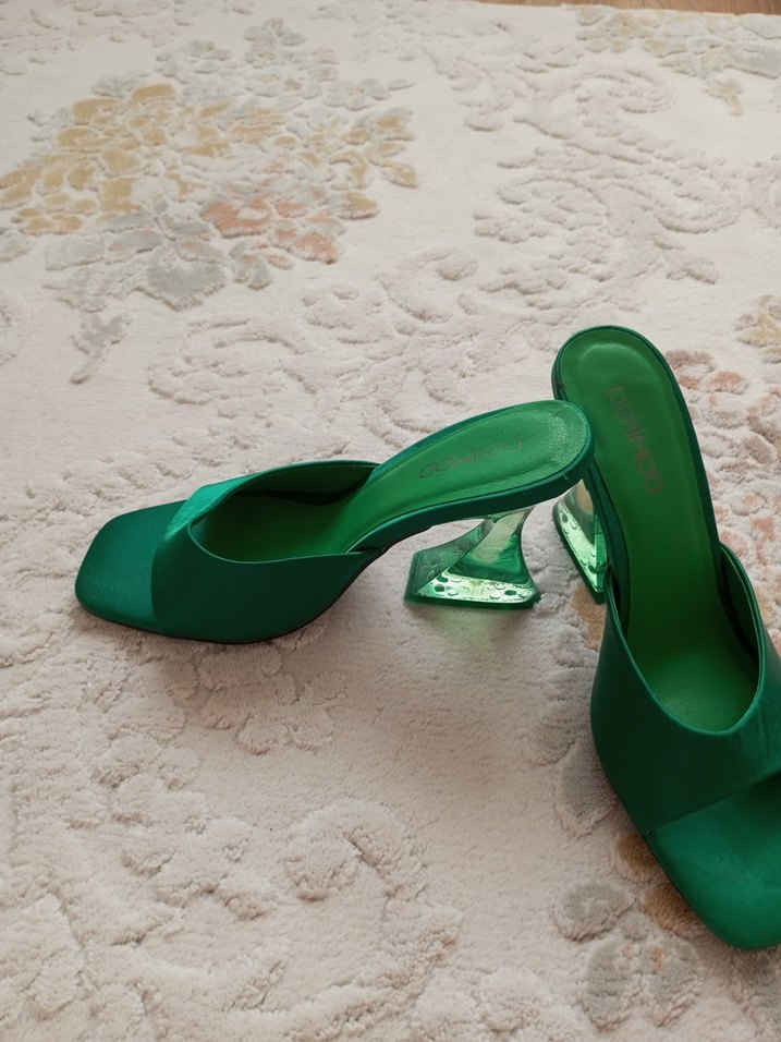 Derimod Marka Parlak Yeşil Dolgu Topuklu Terlik - Görsel 5