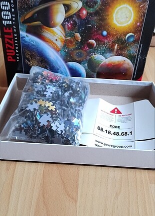 1000 parça gezegenler puzzle