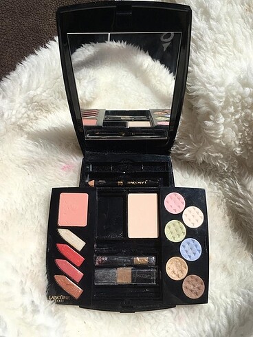  Beden Renk Lancome far allık pudra ruj paleti
