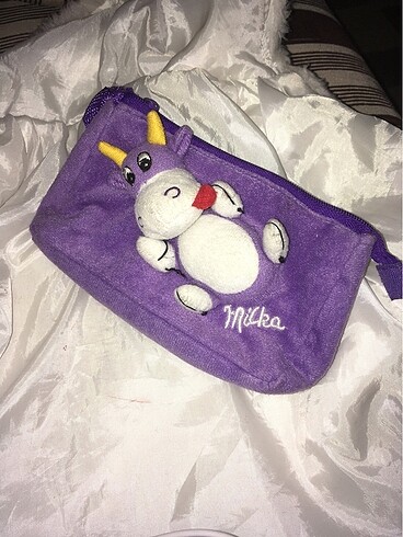 Milka makyaj çantası veya kalemlik