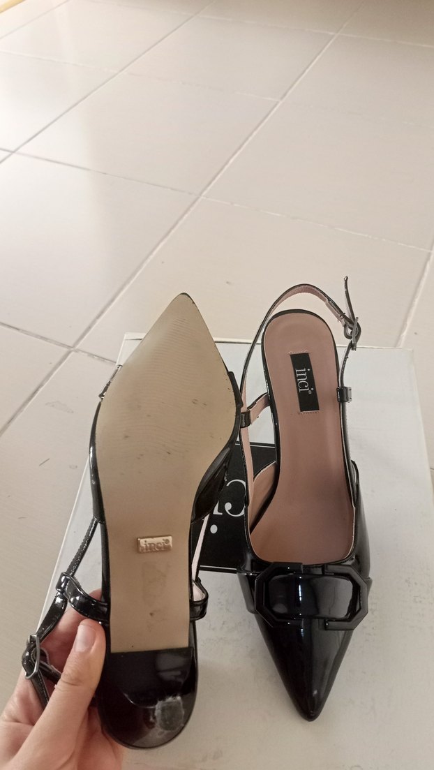 Siyah Tokalı İnci Stiletto Topuklu Ayakkabı - Görsel 3