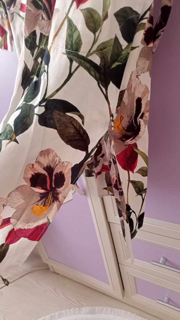 Çiçek Desenli Uzun Tunik - Görsel 2