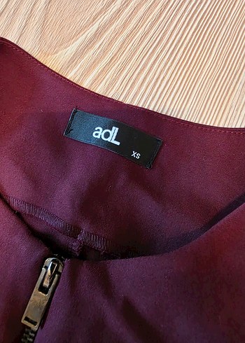 Bordo Fermuarlı V Yaka Elbise - Görsel 3