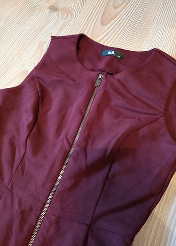 Bordo Fermuarlı V Yaka Elbise - Görsel 2