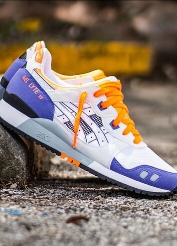 38 Beden ASICS GEL-Lyte III