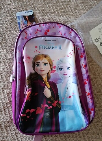  Okul çantası 