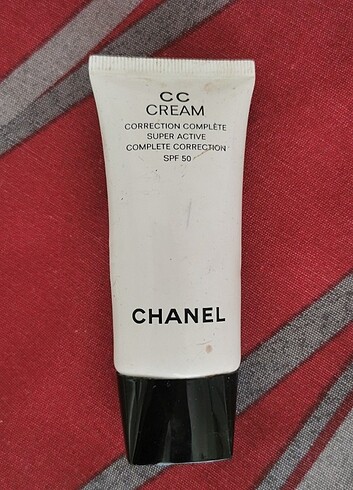 Beden Chanel CC Krem Correction Complete SPF 50