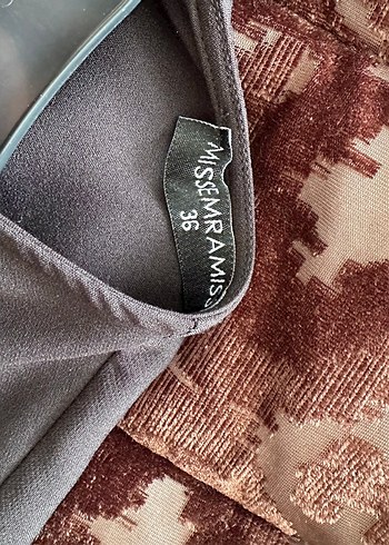 Uzun Kollu Siyah Midi Elbise - Görsel 2