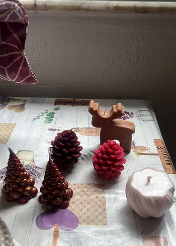 Bordo Kozalak ve Koni Şeklinde Mumlar - Görsel 2