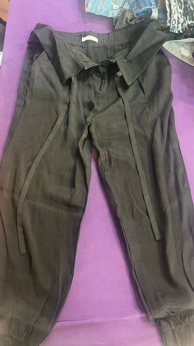 Siyah  Kadın Kemerli Saten Pantolon - Görsel 4