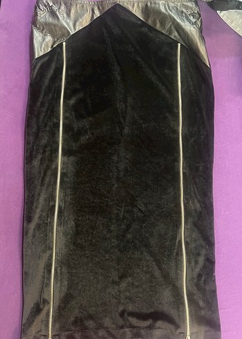 Bebe plus iki yandan yırtmaçlı kadife uzun etek - Görsel 3