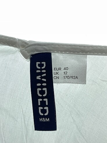 40 Beden beyaz Renk H&M Günlük Elbise %70 İndirimli.