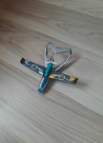  Metal oyuncak uçak