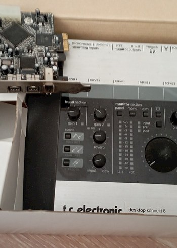 Siyah Masaüstü Monitör Kontrol Cihazı - Görsel 5