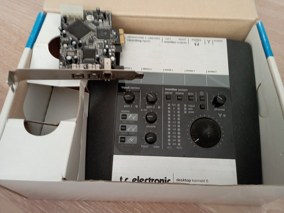 Siyah Masaüstü Monitör Kontrol Cihazı - Görsel 5