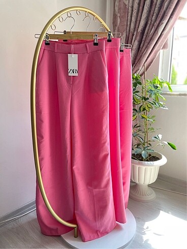 Zara palazzo