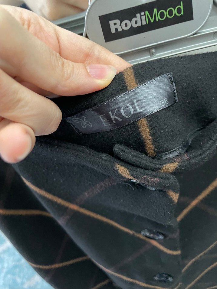 Düğmeli Koyu Kahverengi Kareli Midi Etek - Görsel 3