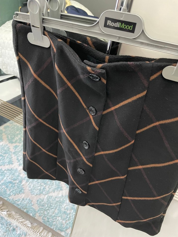 Düğmeli Koyu Kahverengi Kareli Midi Etek - Görsel 2