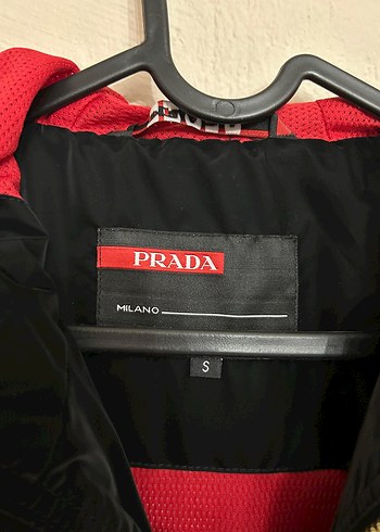 s Beden Prada Siyah Fermuarlı Erkek Mont