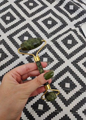 Jade Taşlı Yüz Masaj Rulo Seti - Görsel 3