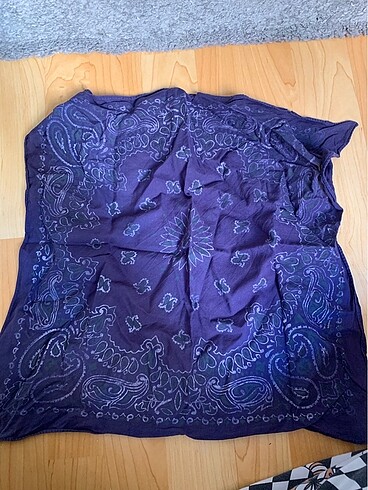 Diğer üç tanesi 15 tl