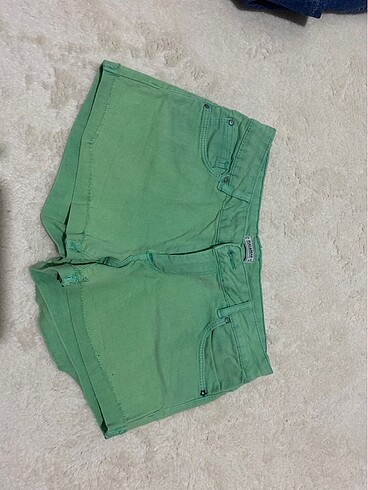 Pull and Bear pull and bear yeşil mini şort