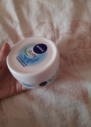 Beden Nivea Body Soft Nemlendirici Bakım Kremi 200 ml