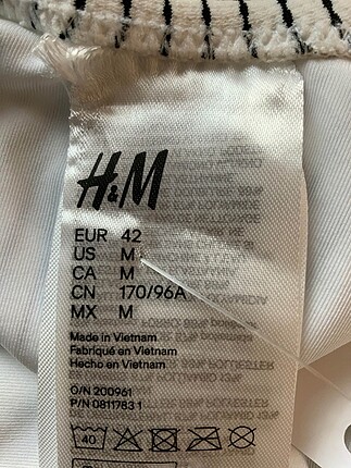 m Beden H&M Mayo %70 İndirimli.