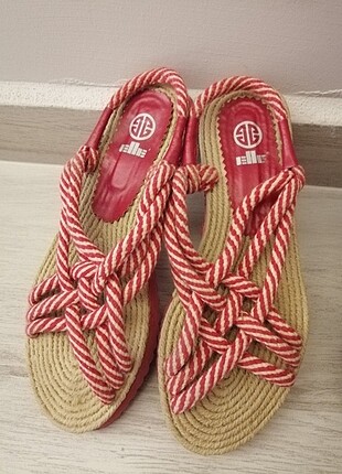 Hasır sandalet ELLE marka 37 numara