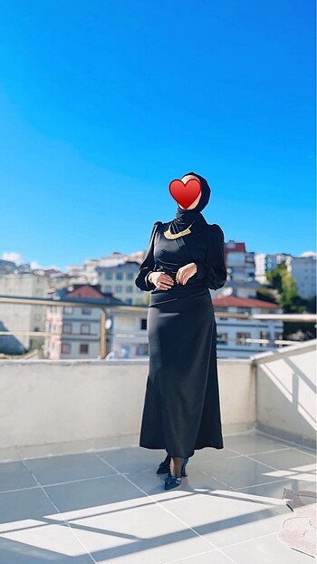 Siyah saten tesettür abiye
