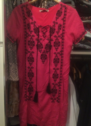 Pembiş etnik elbise