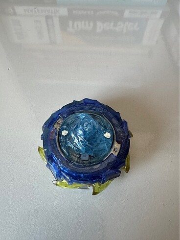 Beyblade burst Tornado Wyvern