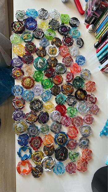 Beyblade burst layerlar