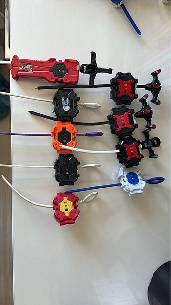 Beyblade burst çubuklu atıcılar