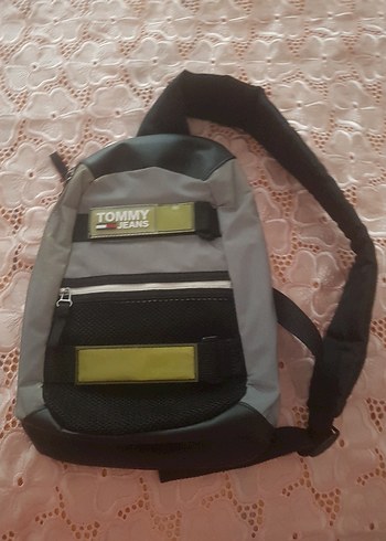 Tommy Jeans Gri Kayışlı Erkek Omuz Çantası