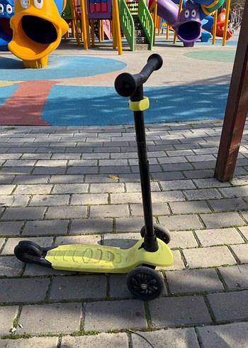 Sarı Renkli Çocuk Scooter'ı - Görsel 3