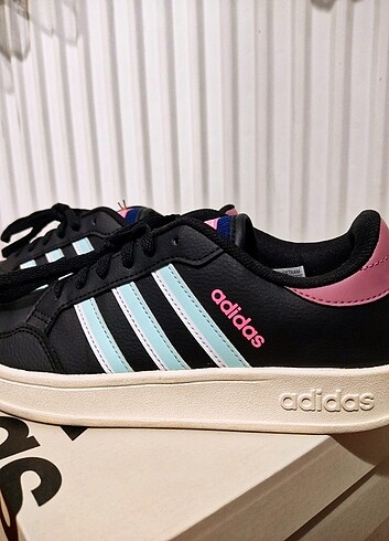 Adidas Breaknet