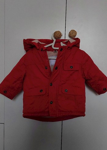 Düğmeli Kırmızı bebek Mont - Görsel 2