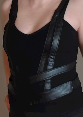 Siyah Deri Kemerli V Yaka Strappy Bustier - Görsel 6